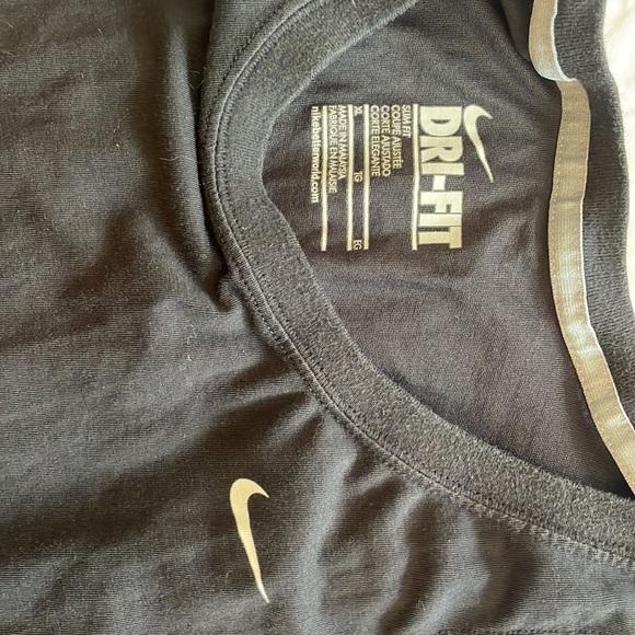 Nike Dri-Fit women’s tank size XL - Picture 2 of 2